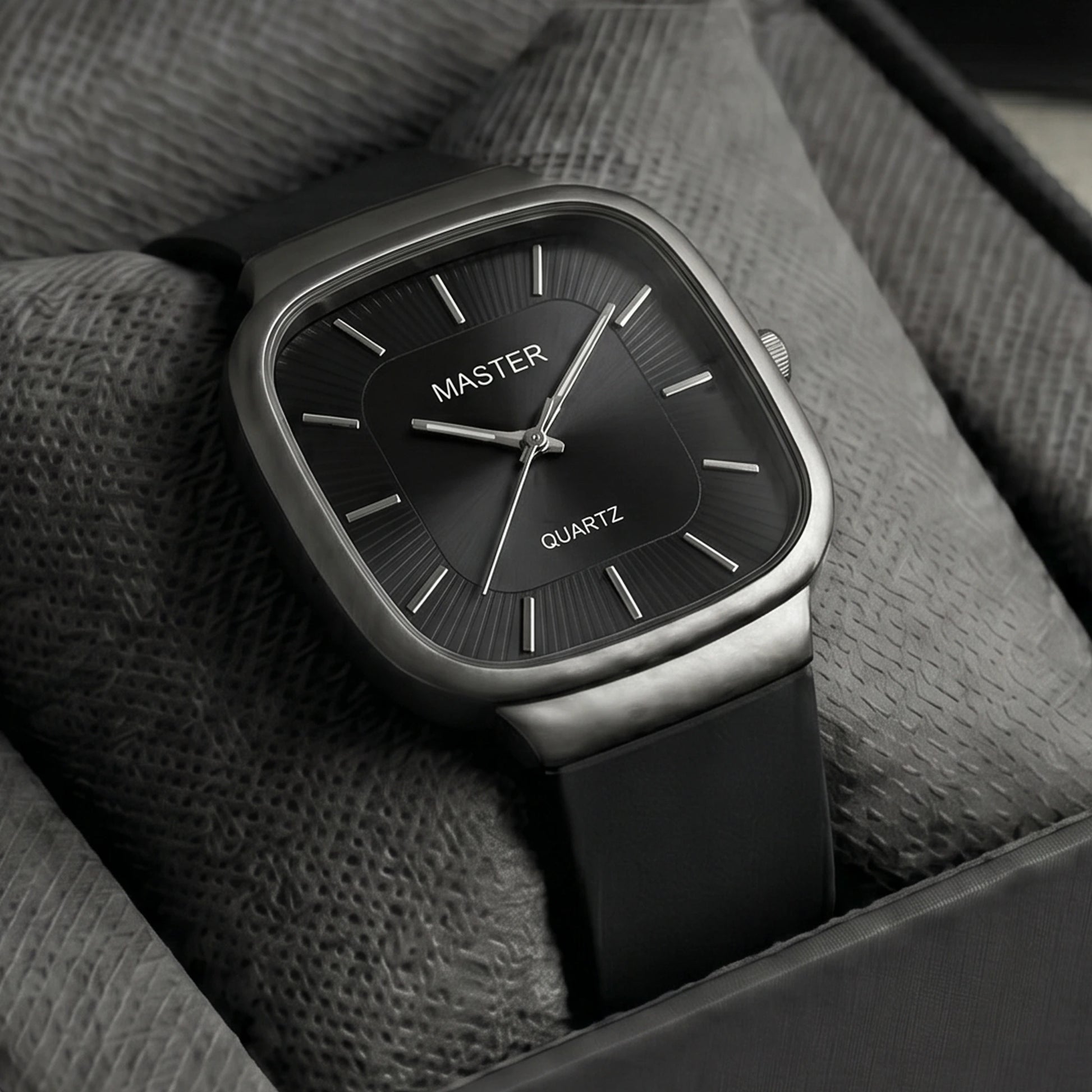 Master Quartz Silicon Strap Watch – Premium Everyday Timepiece